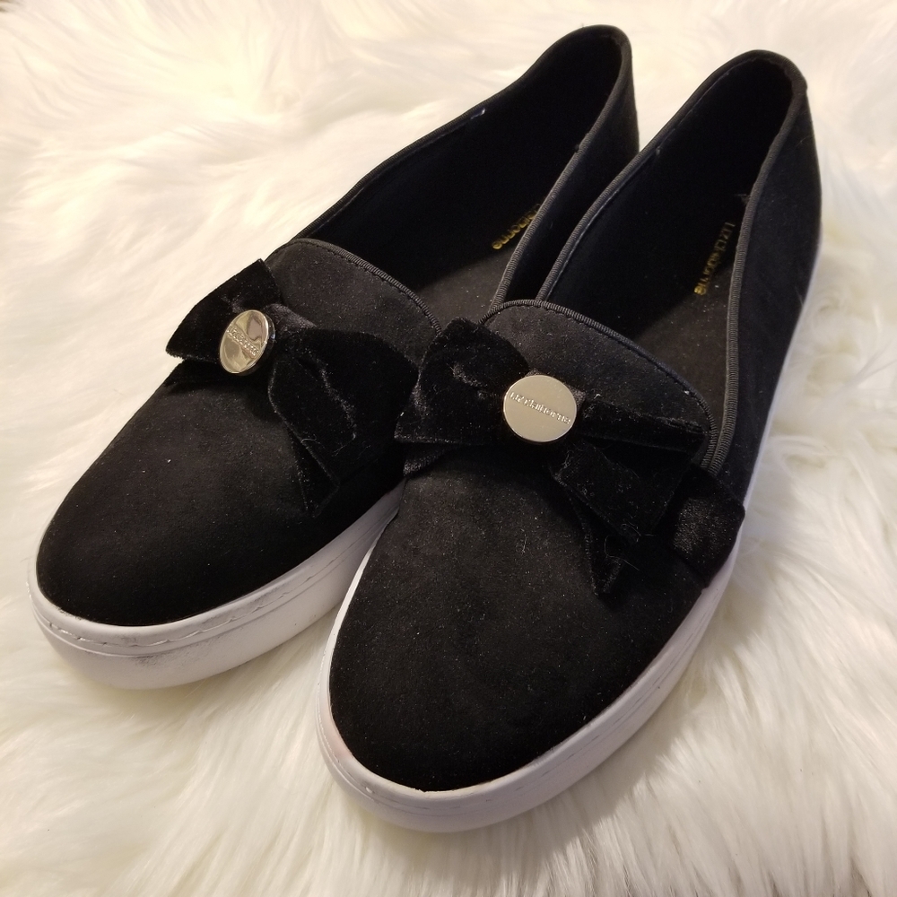 Liz Claiborne Weaver Sneakers Sz 9.5 Black